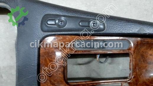 Opel Omega Orta Konsol çıkma parça