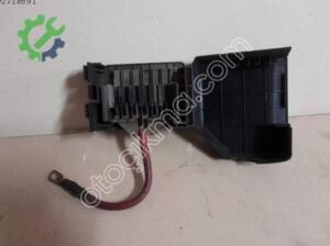OPEL OMEGA OTOMATİK 2500 MOTOR AKÜ SİGORTA KUTUSU