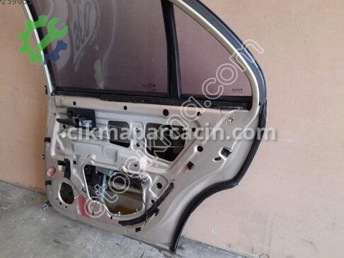 Opel Omega Sağ Arka Kapı çıkma parça