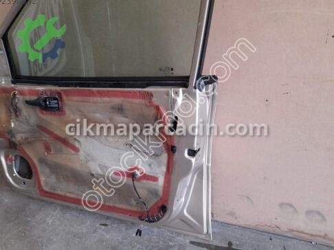 Opel Omega Sağ Ön Kapı çıkma parça