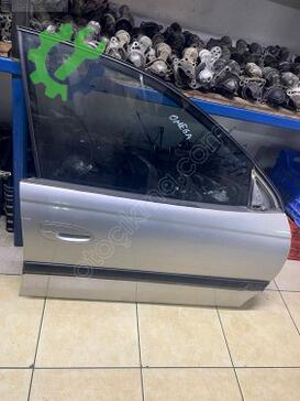 Opel Omega Sağ Ön Kapı çıkma parça