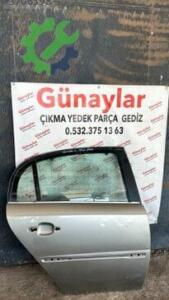 Opel Sağ Arka Kapı Sökme Çıkma
