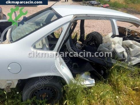 Opel Vectra Tavan çıkma parça