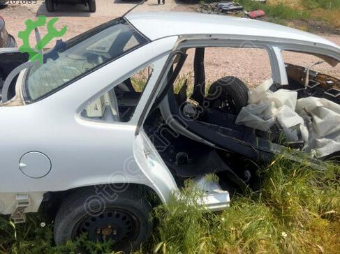 Opel Vectra Tavan çıkma parça