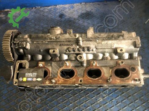 Opel Vectra Silindir Kapağı 13106674 çıkma parça