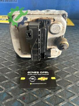 Opel Vectra ABS Beyni 90468702 çıkma parça