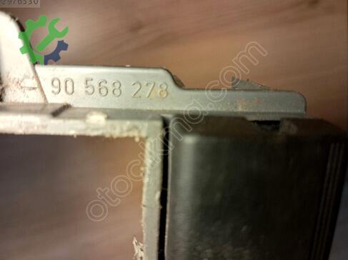 Opel Vectra Flaşör Düğmesi 90568278 çıkma parça