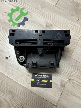 Opel Vectra Bardaklık 90585970 çıkma parça