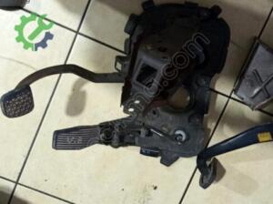 Çıkma Pedal — Opel Vectra