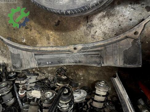 Opel Vectra Ön Cam Izgarası çıkma parça