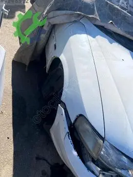 Opel Vectra Sağ Ön Çamurluk çıkma parça