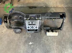 Opel Vectra Torpido Çıkma