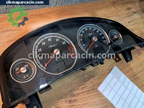Opel Vectra Gösterge Saati çıkma parça