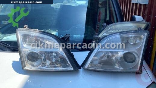 Opel Vectra Sağ Ön Far çıkma parça