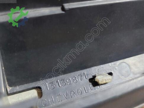 Opel Vectra Ön Panjur 13139871 çıkma parça