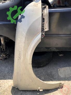 Opel Vectra Sağ Ön Çamurluk çıkma parça