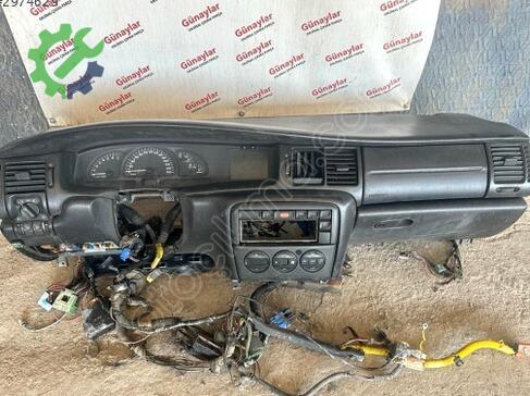 Opel Vectra Göğüs çıkma parça