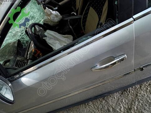 Opel Vectra Sol Ön Kapı çıkma parça