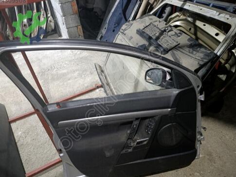 Opel Vectra Sol Ön Kapı çıkma parça