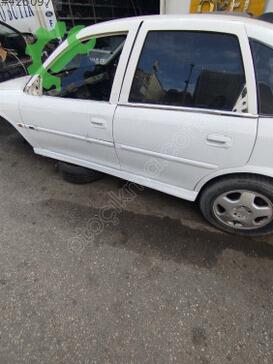 Opel Vectra Sol Ön Kapı çıkma parça