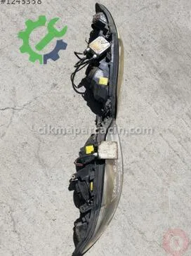 Opel Vectra Sağ Ön Far çıkma parça
