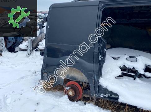 Opel Vivaro Sağ Arka Çamurluk çıkma parça
