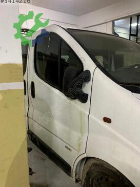 Opel Vivaro Sağ Ön Kapı çıkma parça