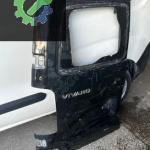 Opel vivaro  sol arka bagaj kapağı