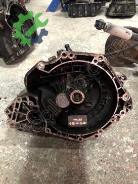 Opel Zafira Şanzıman Komple F17W429 çıkma parça
