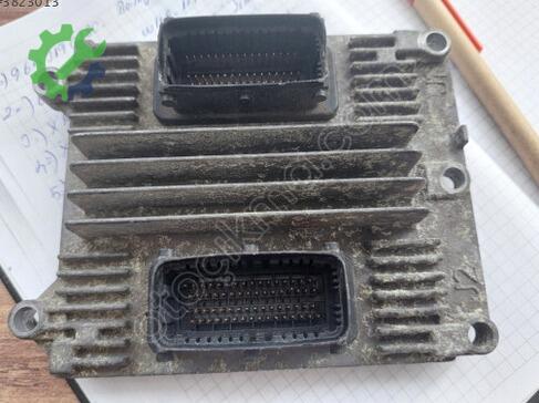 Opel Zafira Motor Beyni 09391283 çıkma parça