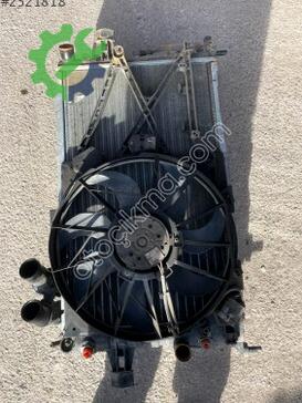 Opel Zafira Su Radyatörü çıkma parça