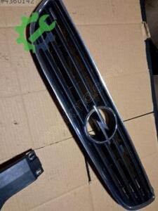 Opel Zafira 2000-2006 Orijinal Çıkma Ön Panjur 90580685