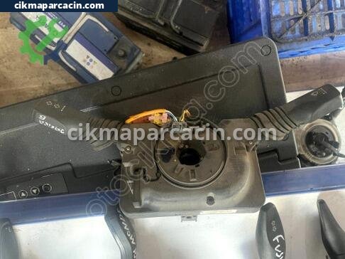 Opel Zafira Silecek Kolu çıkma parça