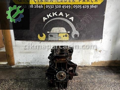 Audi A3 Yarım Motor çıkma parça
