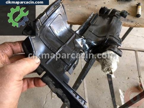 Audi A4 Radyatör çıkma parça