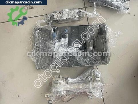 Audi A6 Tavan Lambası çıkma parça