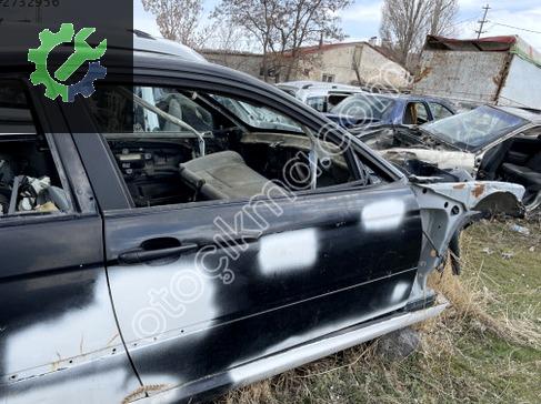 BMW 3 Serisi Sağ Ön Kapı çıkma parça