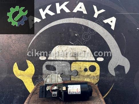Fiat Palio Ön Silecek Motoru çıkma parça
