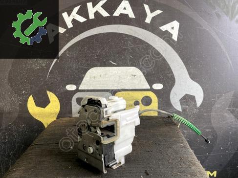 Fiat Egea Sol Arka Kapı Kilidi çıkma parça