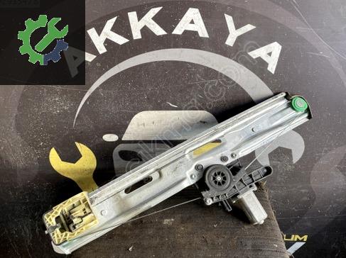 Fiat Egea Sol Ön Cam Krikosu çıkma parça