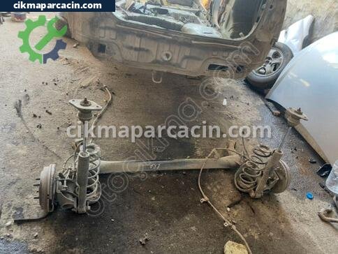 Hyundai Accent Arka Dingil çıkma parça