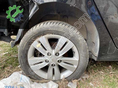 Hyundai Accent Çelik Jant çıkma parça