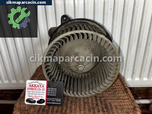Mazda 323 Kalorifer Motoru çıkma parça