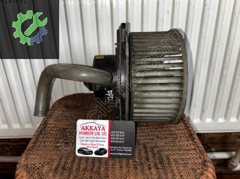 Mazda 323 Kalorifer Motoru çıkma parça