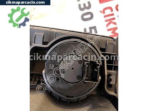 Opel Corsa İç Plastik çıkma parça