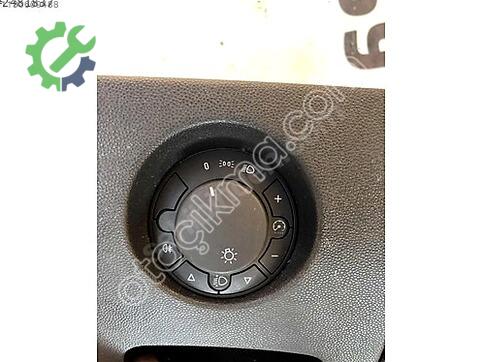 Opel Corsa İç Plastik çıkma parça