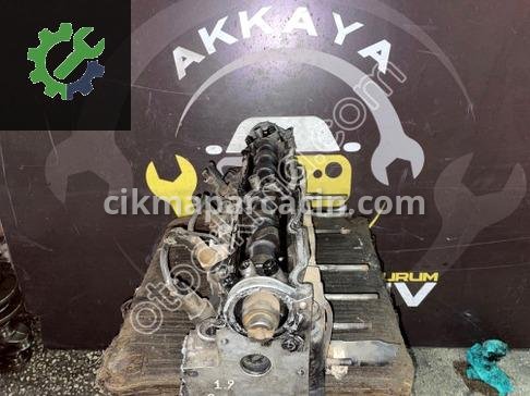 Peugeot Partner Silindir Kapağı çıkma parça
