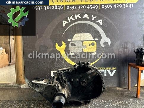 Renault R19 Şanzıman Komple çıkma parça