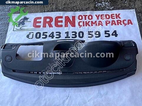 Renault Symbol Torpido çıkma parça