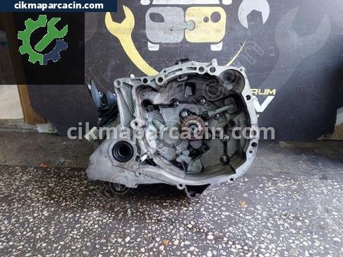 Renault Clio Şanzıman Komple çıkma parça